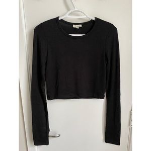 Long sleeve black crop top, size M